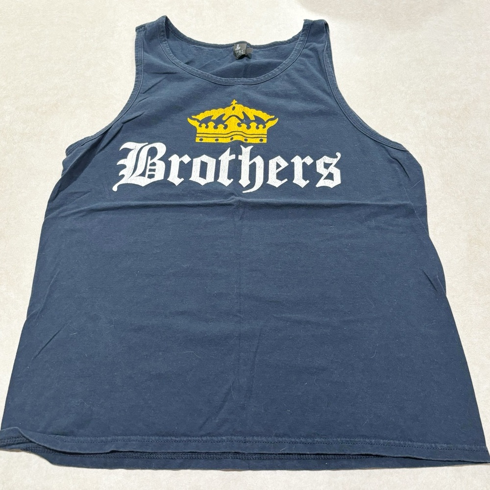 Brothers Tank Top‎